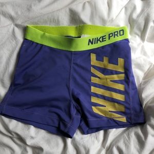 NIKE PROS